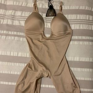 Spanx Suit Your Fancy Plunge Low-Back Mid Thigh